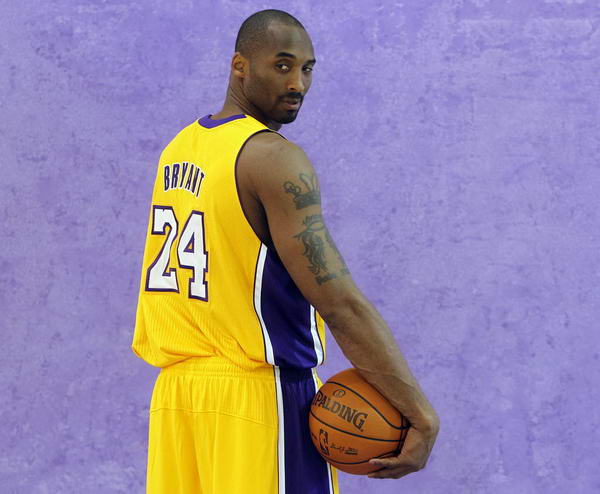 尤文客战那不勒斯大名单：伊尔迪兹领衔，加蒂、DV9伤缺（尤文出征那不勒斯名单：伊尔迪兹领军，加蒂、DV9因伤缺阵）