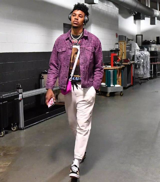 瓜迪奥拉的“毒奶”：一场建议如何将哈维·阿隆索推向悬崖边缘（瓜迪奥拉“毒奶”发威：一句建议如何把哈维·阿隆索逼上绝境）