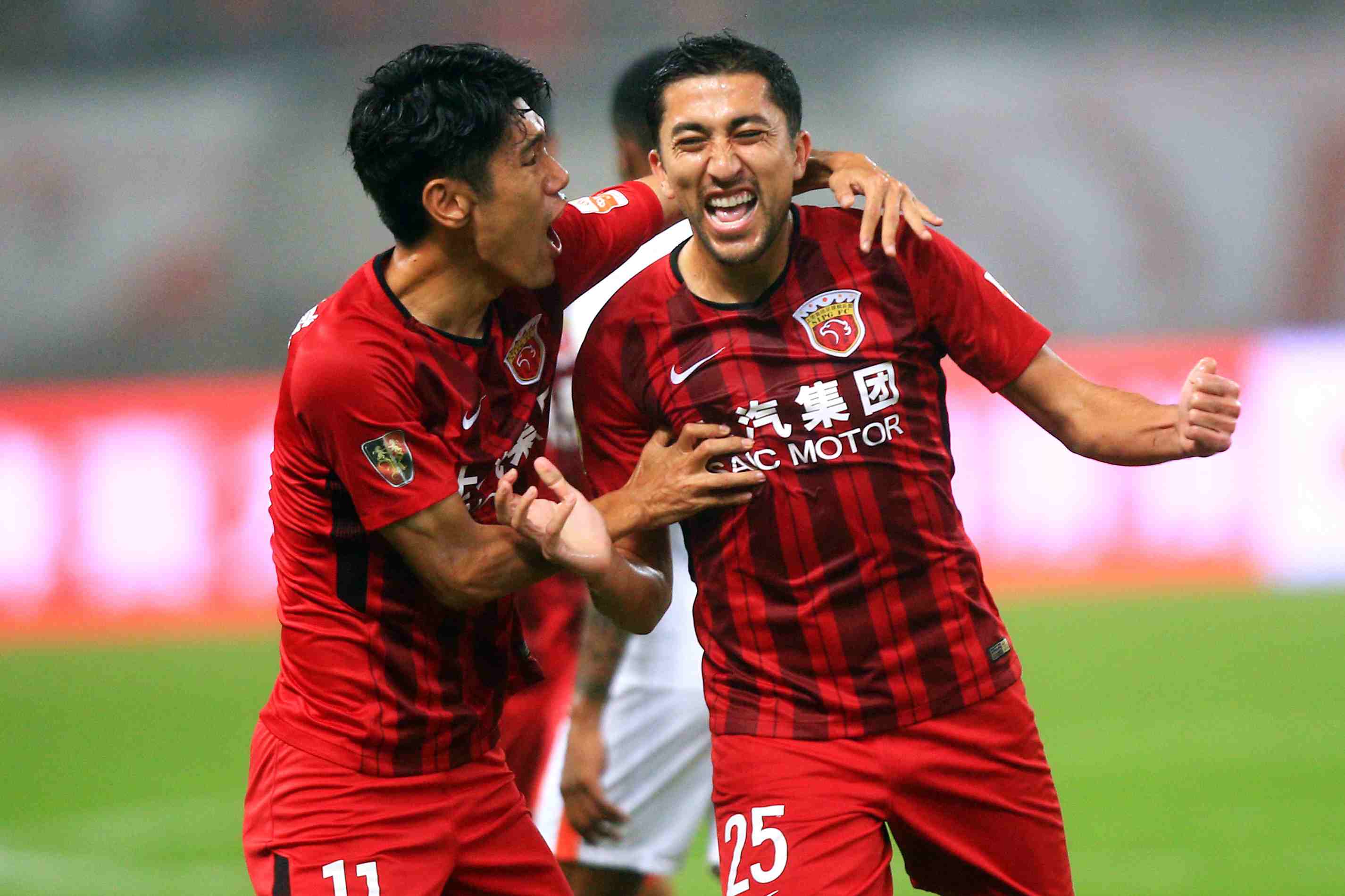 前教练：莱奥小时候的天赋只有C罗能与之相比（昔日教练：莱奥少时天赋唯有C罗可比）