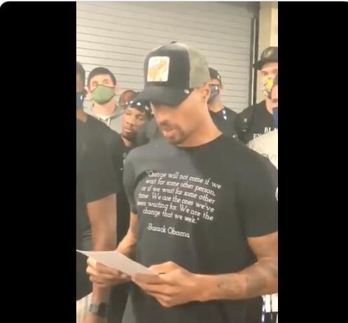 博尔哈：哈兰德是目前足坛最佳中锋；历史最佳中锋是德罗巴（博尔哈认为：哈兰德是当今足坛头号中锋，德罗巴则为史上最佳）