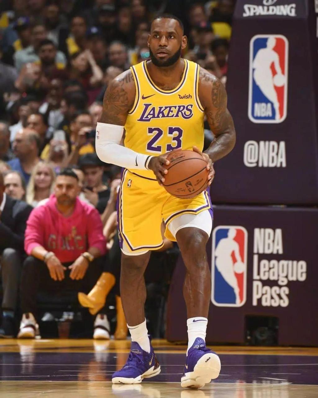 一次判断，决定整个赛季（一次抉择，左右整个赛季）