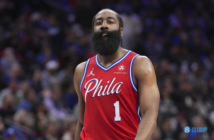 乌度卡总结火箭前21场表现，称杜兰特融入后球队取得进展（乌度卡复盘火箭开季21战：杜兰特融入推动球队进步）