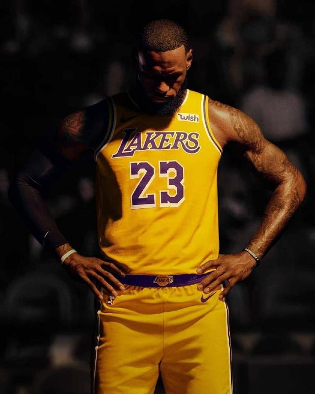 哈登0罚球砍下27分，创下生涯0罚球最高得分纪录（哈登零罚球轰下27分，刷新生涯无罚球单场得分新高）